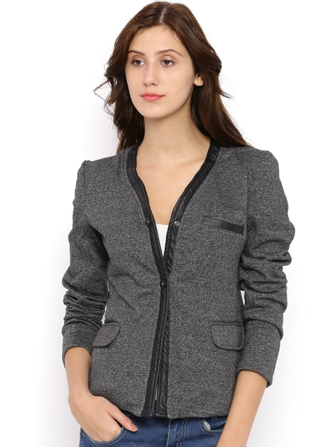 

Campus Sutra Charcoal Grey Tailored Jacket