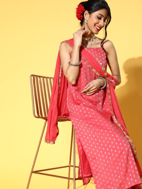 

Luni Ethnic Motifs Silk Blend Kurta Set, Red