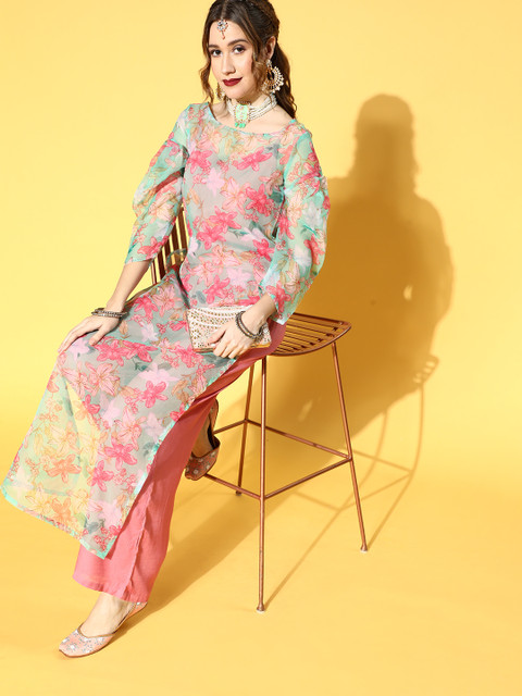 

Luni Floral Viscose Rayon Romantic Florals Kurta Set, Pink