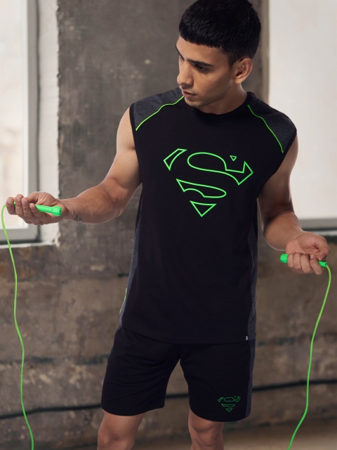 

The Souled Store Men Green & Black Superman Printed Tshirts With Shorts