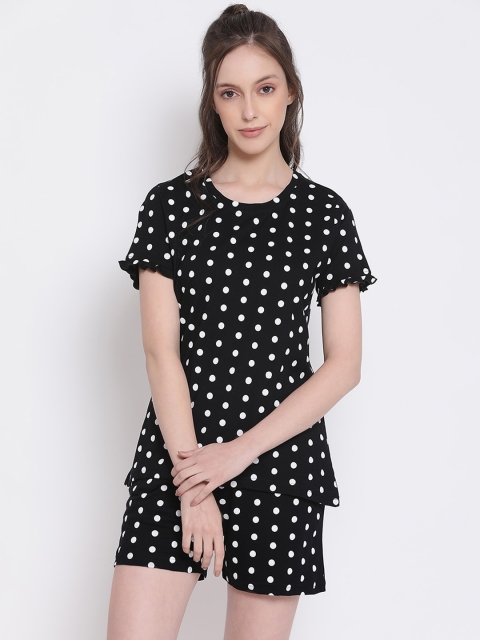 

Kanvin Women Black & White Printed Night suit