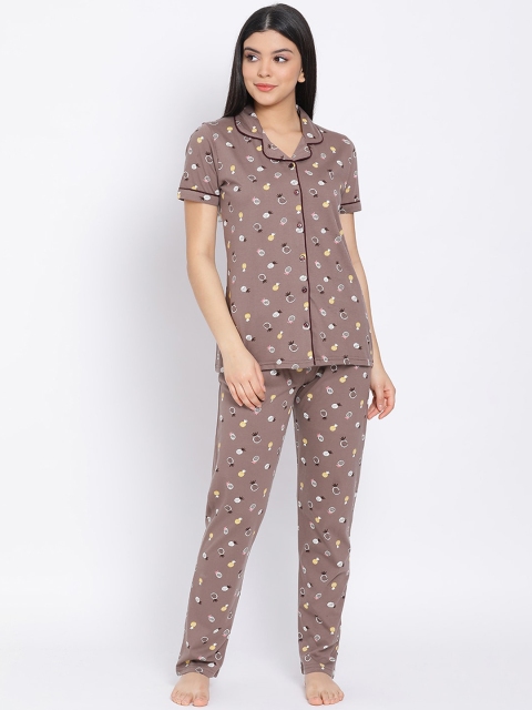 

Kanvin Women Brown & White Printed Night suit