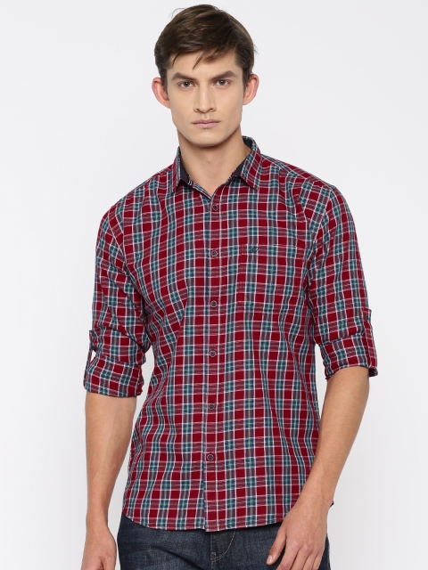 

Nature Casuals Men Red Slim Fit Checked Casual Shirt
