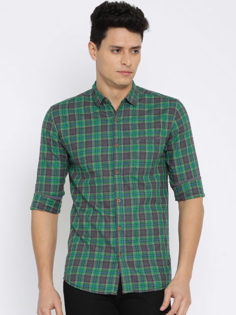 

Nature Casuals Men Green Slim Fit Checked Casual Shirt