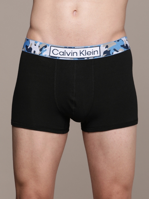 

Calvin Klein Underwear Men Black Solid Low Rise Trunk