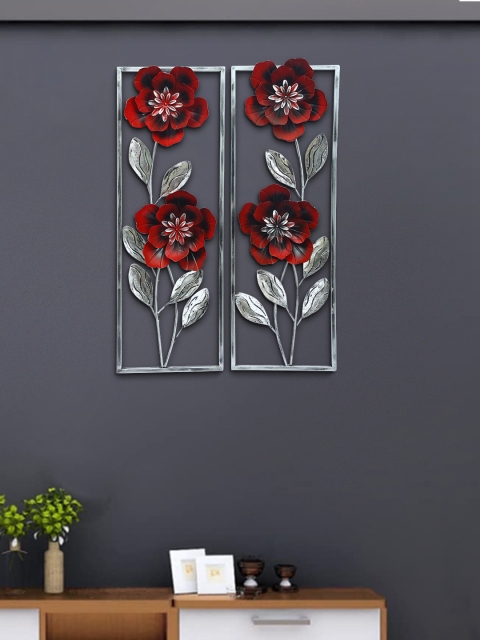 Aapno Rajasthan Red & Silver Floral Wall Decor