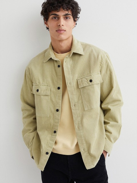 

H&M Men Green Solid Relaxed Fit Corduroy Shirt
