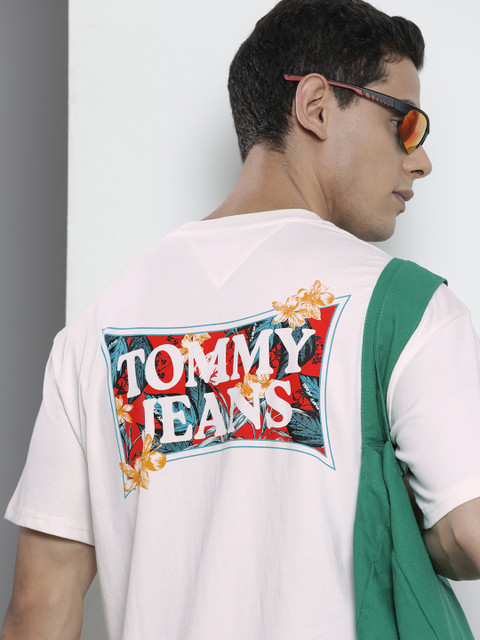 

Tommy Hilfiger Men White & Multicoloured Graphic Printed Organic Cotton T-shirt
