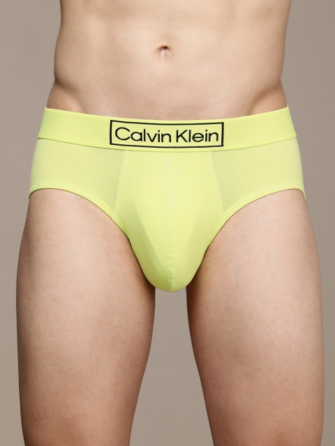 

Calvin Klein Underwear Men Green Solid Briefs NB3082ZJB