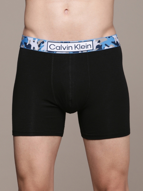 

Calvin Klein Underwear Men Black Solid Boxers NB31410YB