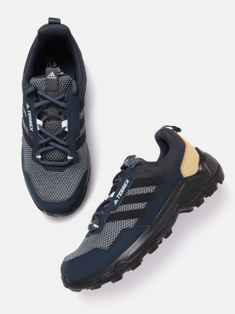 

ADIDAS Men Navy Blue & Black Woven Design Trekerstar Running Shoes