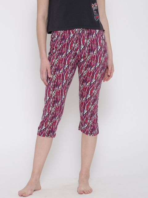 

SDL by Sweet Dreams Pink & White Printed Lounge Capris F-LLC-601