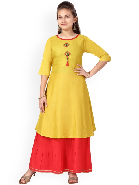 

Aarika Girls Yellow Yoke Design Pure Cotton Kurta with Palazzos