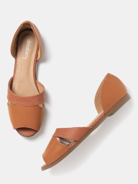 

DressBerry Women Tan Brown Solid Flats