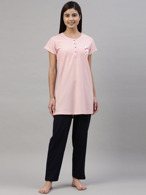 

GOLDSTROMS Women Peach-Coloured & Black Printed Night suit