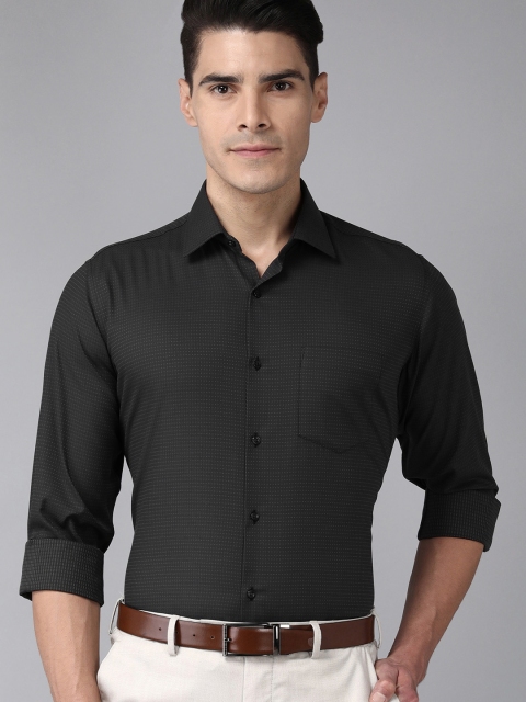 

Van Heusen Men Black Self-Design Custom Fit Pure Cotton Formal Shirt