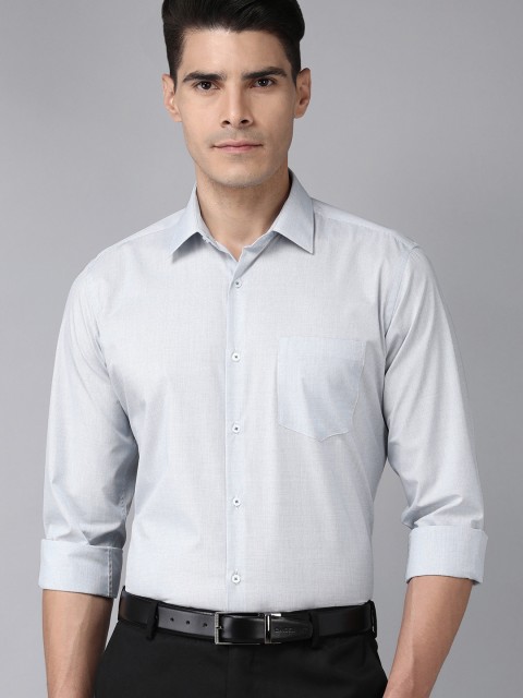 

Van Heusen Men Blue Checked Custom Fit Formal Shirt