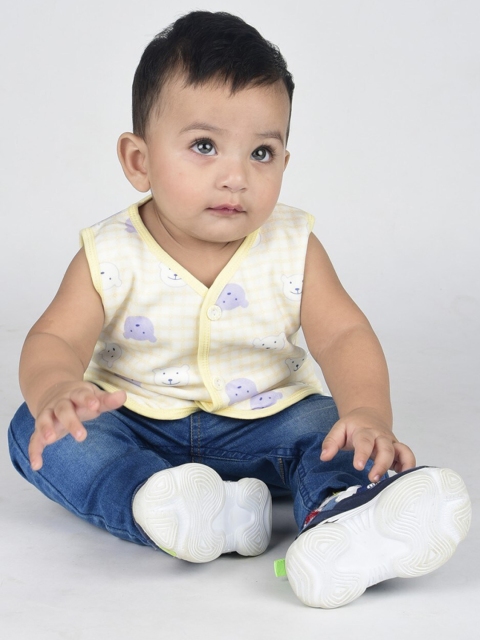 

ahhaaaa Infant Boys Yellow & White Printed Sleeveless Jhablas