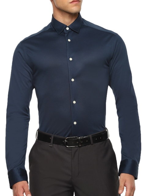 

Eton Men Navy Blue Solid Formal Shirt