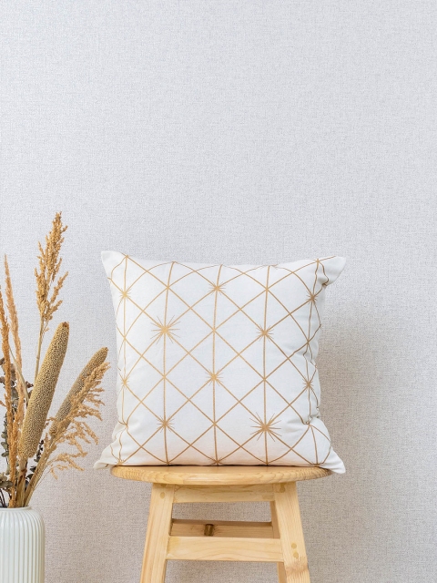 

The Yellow Dwelling Unisex White Geometric