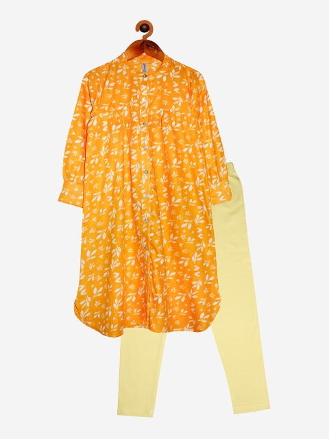 

KiddoPanti Girls Orange Printed Kurta with Pyjamas