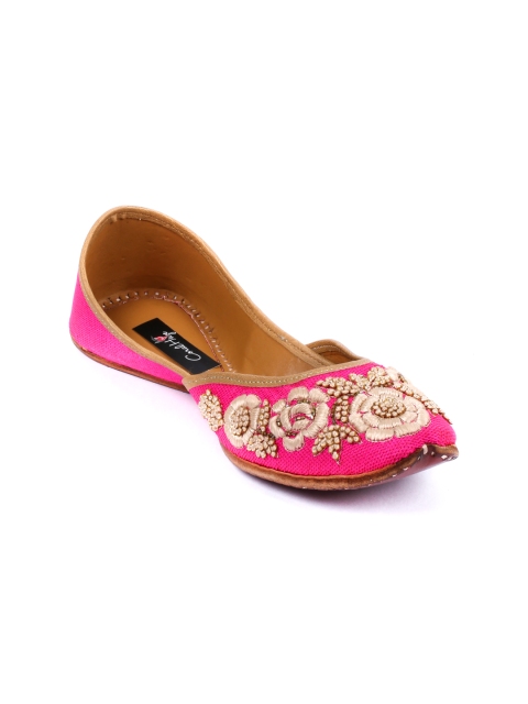 

Coral Haze Women Pink Handcrafted Silk Juttis