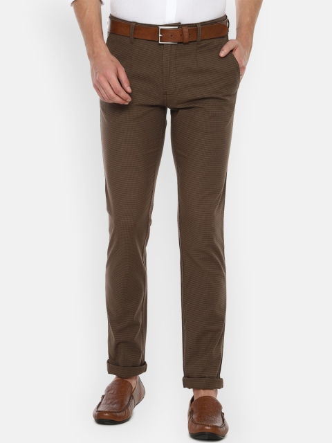 

V Dot Men Brown Slim Fit Checked Trousers