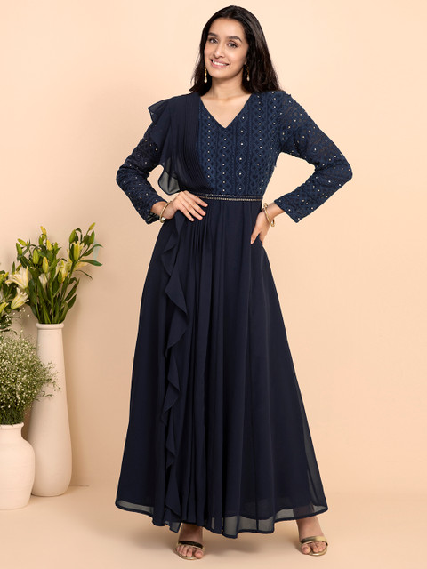 

INDYA for Shraddha Kapoor Women Blue Embellished Chikankari Kurta With Attached Dupatta