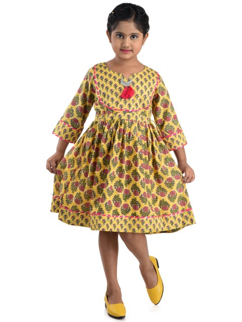 

Kinder Kids Green Ethnic Motifs A-Line Pure Cotton Dress