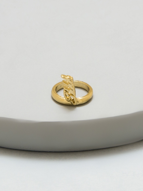 

Pipa Bella Gold-Toned Forefinger Ring