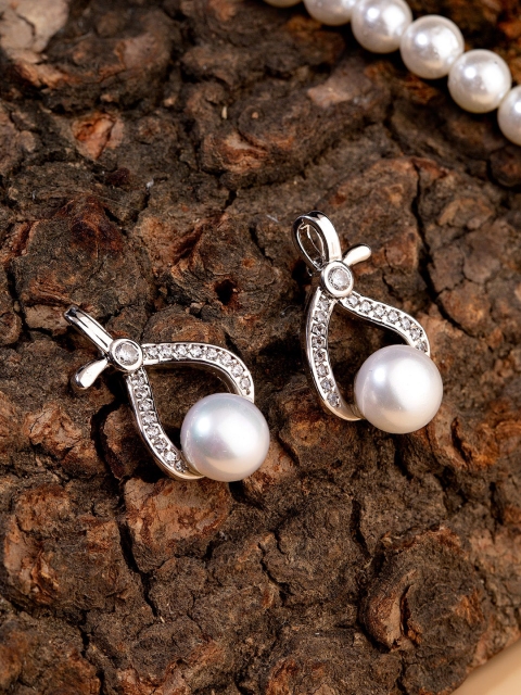 

Studio Voylla Silver-Toned Geometric Studs Earrings