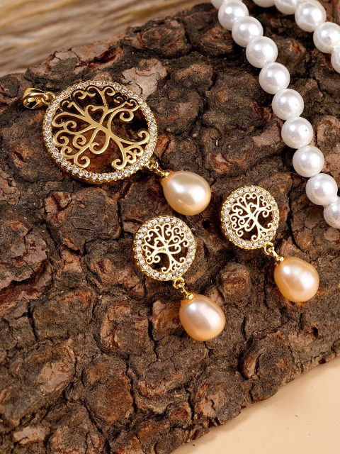 

Studio Voylla Gold-Plated Pearls Drop Pendant Set