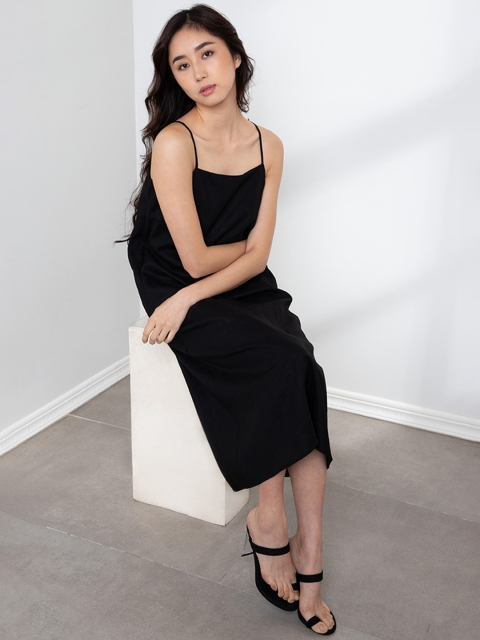 

ORIGIN BY ZALORA Black Linen A-Line Dress
