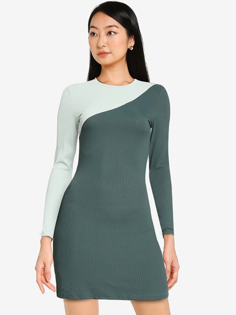 

ZALORA BASICS Turquoise Blue & Teal Colourblocked A-Line Midi Dress