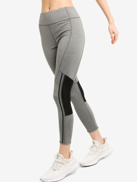 

ZALORA ACTIVE Women Grey Solid Paneled Sports Tights