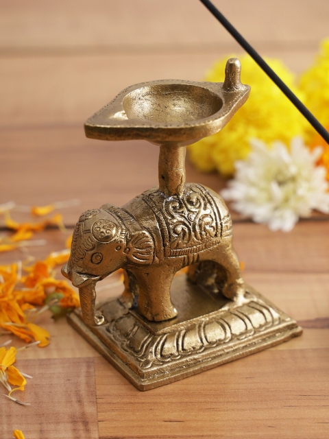 

Aapno Rajasthan Gold Plated Elephant Figurine Brass Oil Lamp