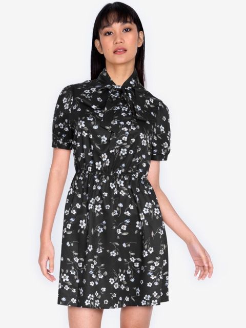 

ZALORA BASICS Black Floral Puff Sleeve Pussybow Dress