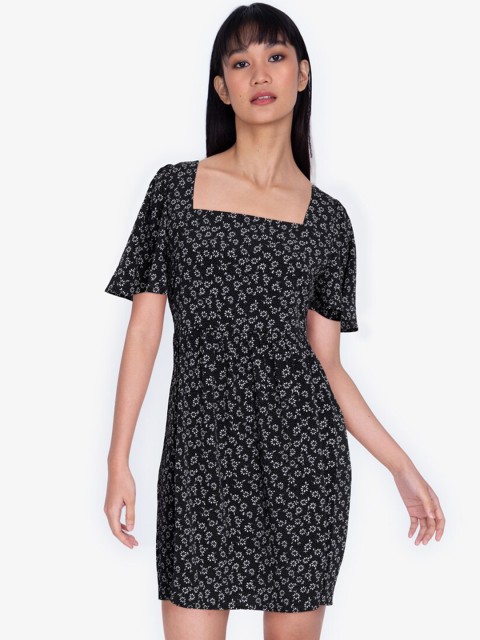 

ZALORA BASICS Women Black & White Floral Sheath Dress