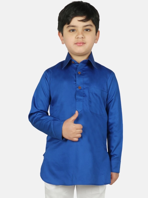 

SG YUVRAJ Boys Blue Solid Kurta