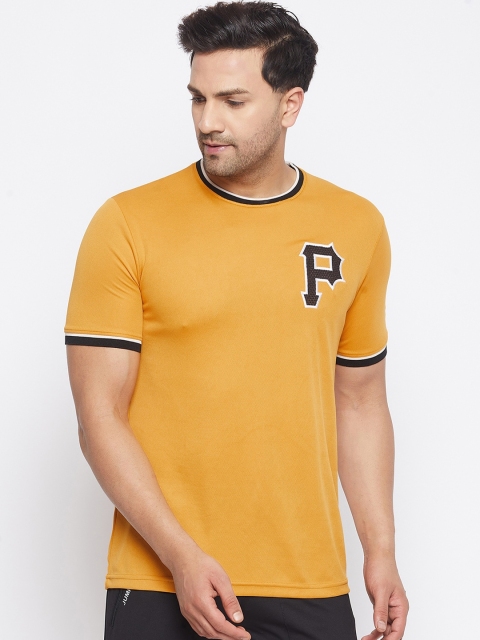 

PRINCINN MEYER Men Mustard Yellow T-shirt