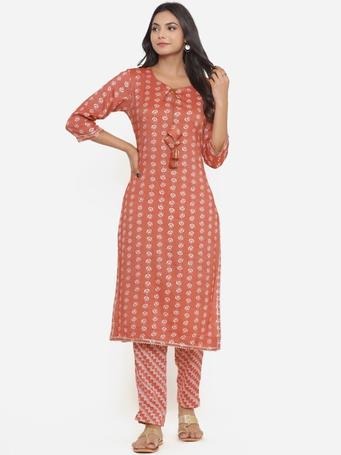 

Do Dhaage Women Rust Ethnic Motifs Printed Gotta Patti Kurta with Trousers