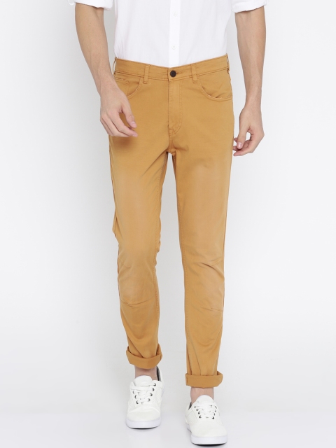 

Mast & Harbour Men Brown Solid Chino Trousers