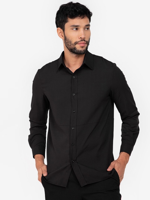 

ZALORA BASICS Men Black Casual Shirt