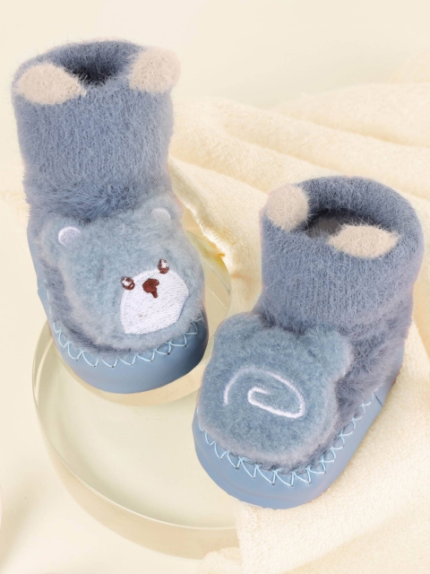 

KICKS & CRAWL Infant Kids Blue & White Baby Bear Furry Booties