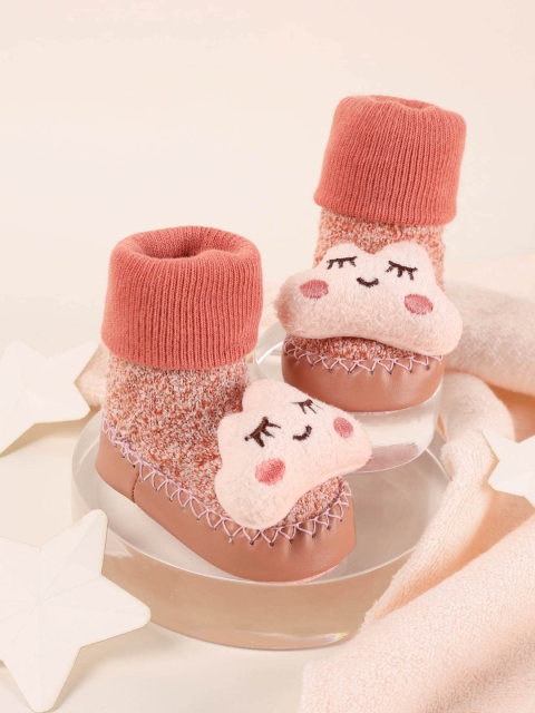 

KICKS & CRAWL Infant Kids Rust Red Sleepy Cloud Booties
