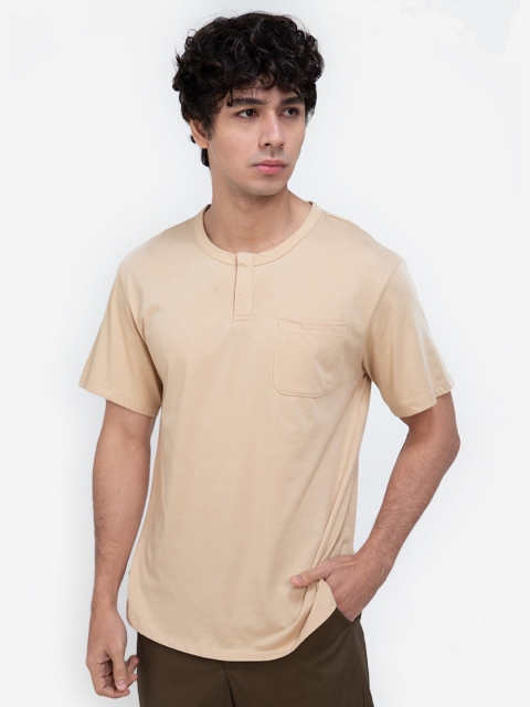 

Navy Blue Tshirt, Beige