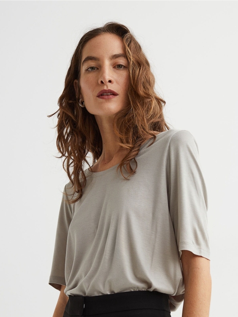 

H&M Women Grey Low-Necked T-shirt