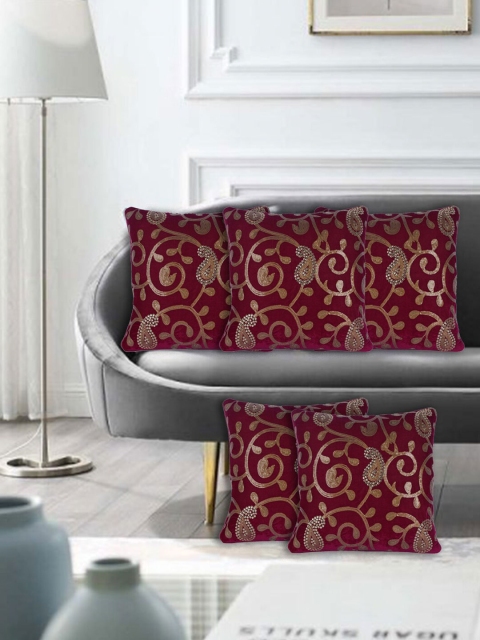 

XOXO Design Magenta & Gold-Toned Set of 5 Ethnic Motifs Velvet Square Cushion Covers