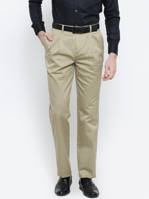 

Blackberrys Men Beige Sharp Fit Solid Pleated Trousers