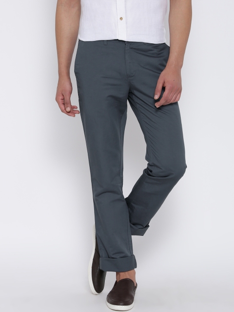 

Blackberrys Men Grey Solid Sharp Fit Flat-Front Trousers